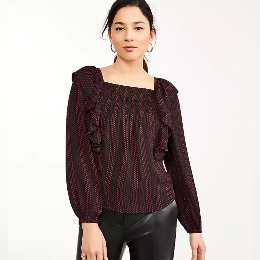 ❤️ ANN TAYLOR DOTTED SMOCKED RUFFLE SQUARE NECK TOP, SMALL